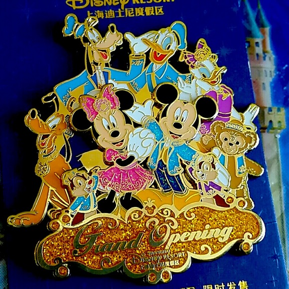 Rare Authentic Shanghai Disney Pin New with tag - Picture 4 of 8